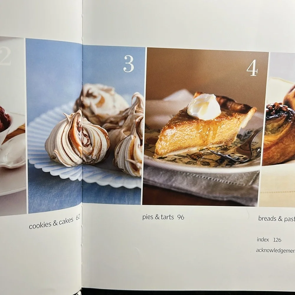 Williams Sonoma Cakes, Cookies, Pies, and Tarts cookbook